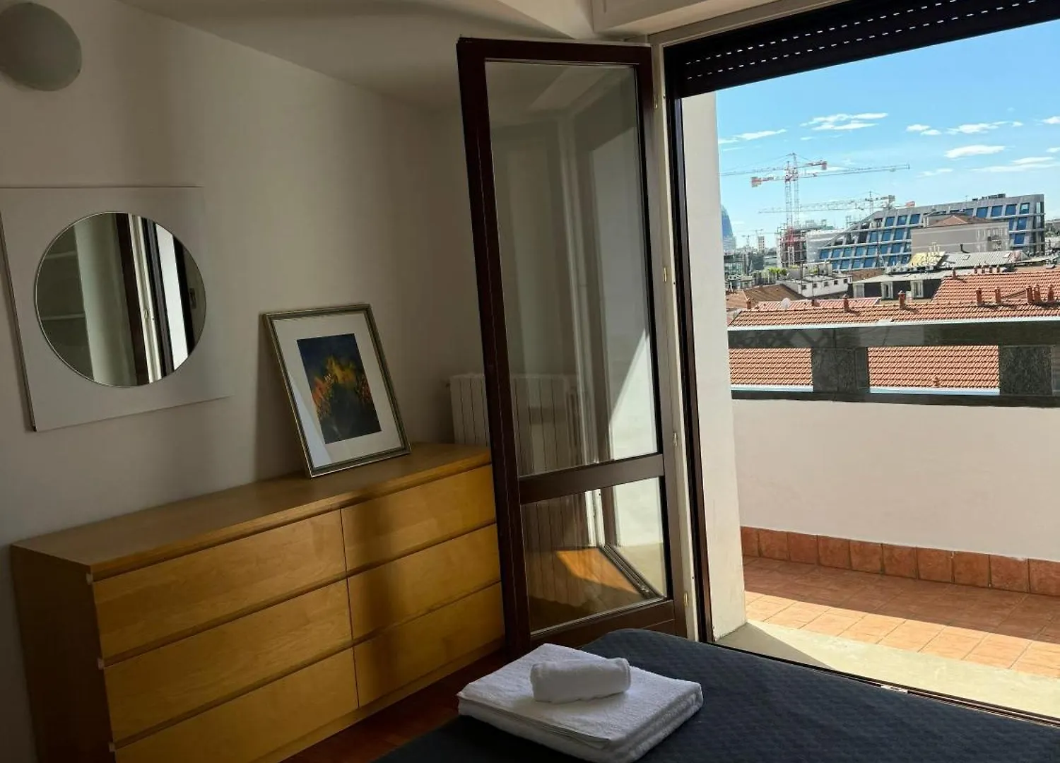 Appartamento Isola- Attico Con Balcone Milan Apartment